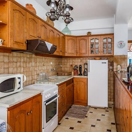 Ourania Apartment Skopelos Town Bagian luar foto