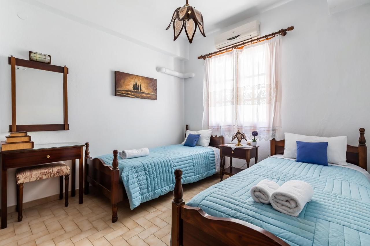 Ourania Apartment Skopelos Town Bagian luar foto