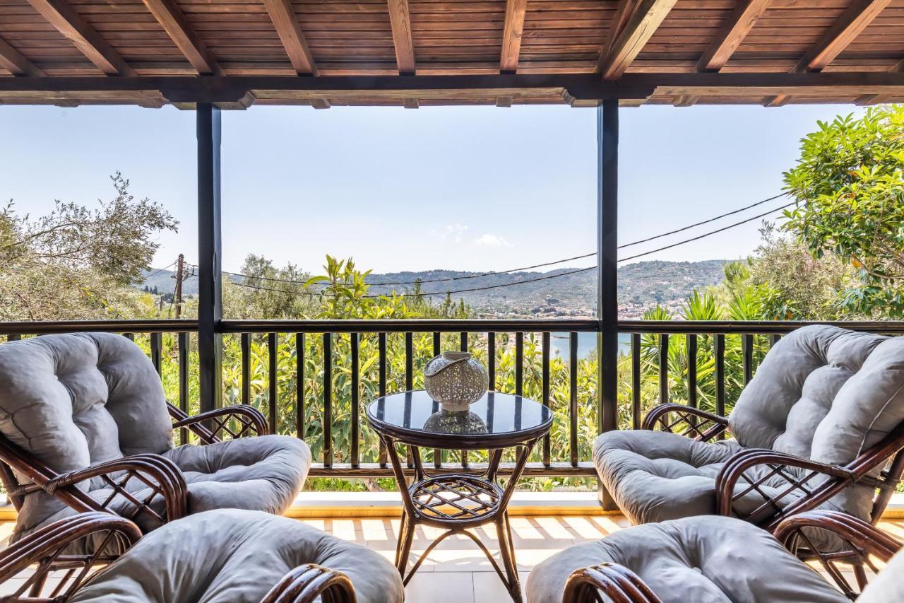 Ourania Apartment Skopelos Town Bagian luar foto